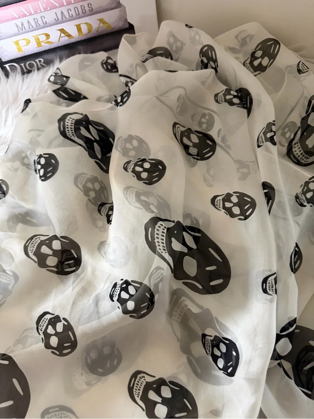 Alexander McQueen Skull Print Sheer Scarf - White and Black -